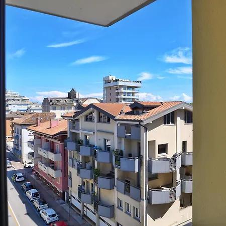 Apartment Fg - Bilocale Con Terrazzo E Posto Auto Coperto Grado