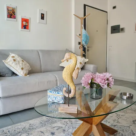 Fg - Bilocale Con Terrazzo E Posto Auto Coperto Apartment *